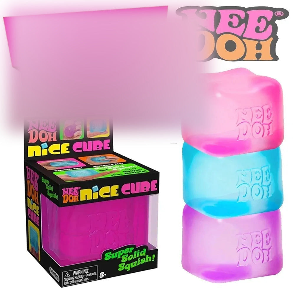 Nice Cube – roza i plava kocka uz kutiju