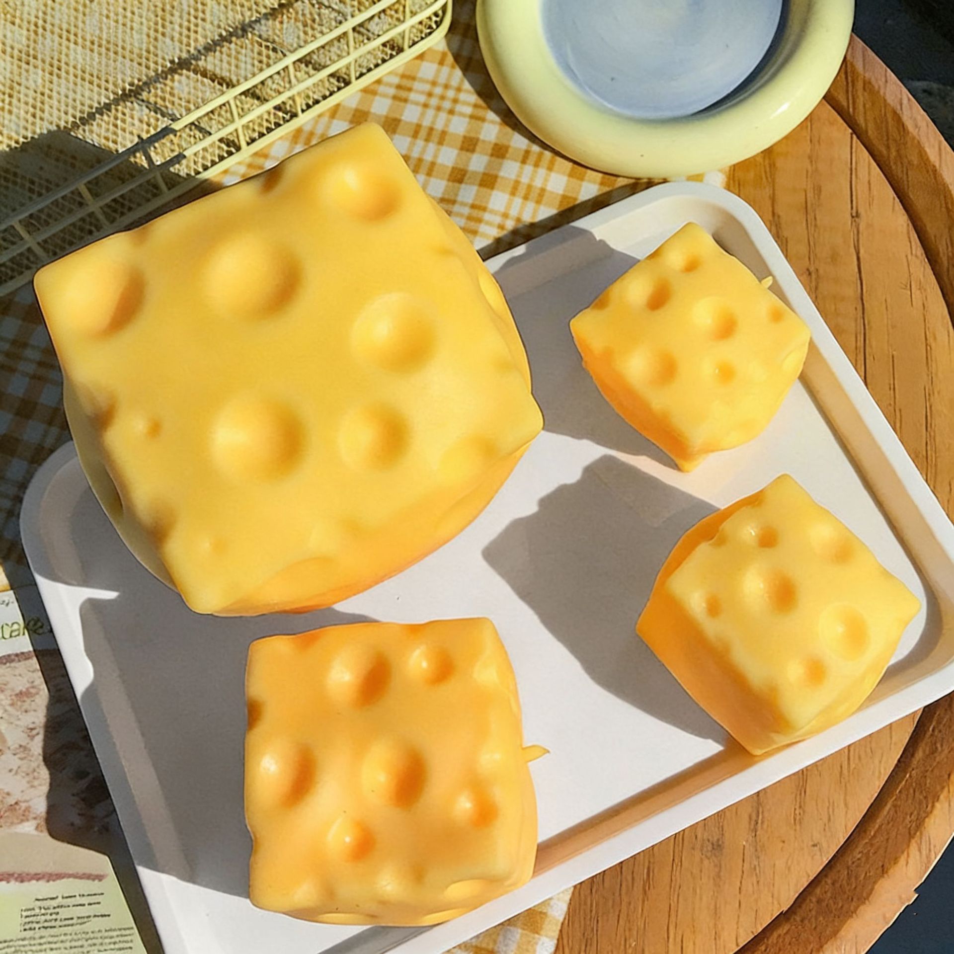 Squishy Sir 🧀 — Antistres Zalogajčić