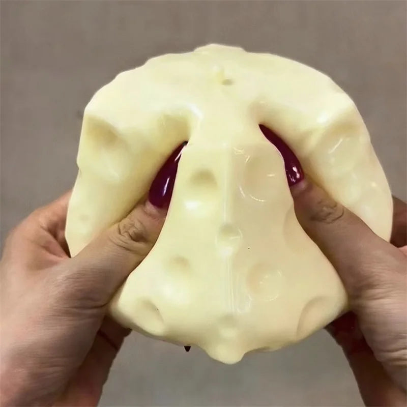 Squishy Sir Kocka Antistres 🧀 — Trigonometrijska Slatka