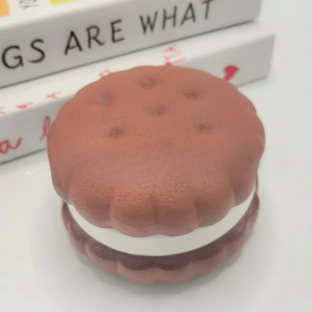 Squishy Kolač ASMR Krišnja 🍰 — Zvučna Tekstura
